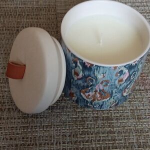 New,Vinyardhills Naturals soy candle.